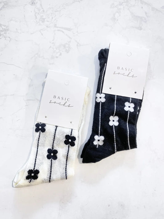 Basic socks - Lightweight Daisy Knitted Socks