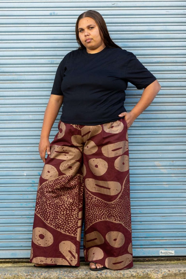 Ikuntji Artists - Mintjinperri – Angela Pants