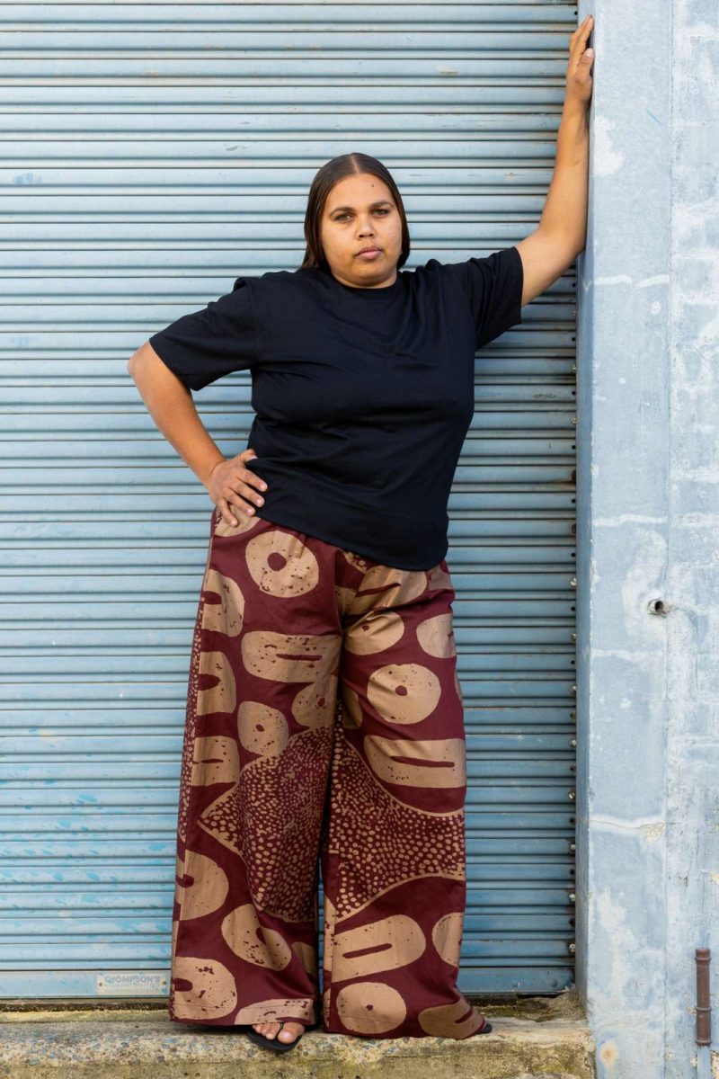 Ikuntji Artists - Mintjinperri – Angela Pants